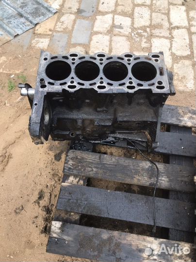 Блок цилиндров Опель X20DTL 2.0 дизель