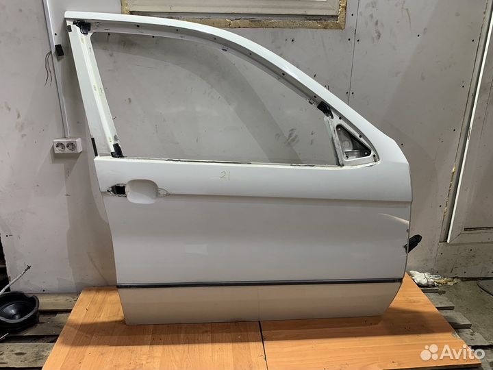 Дверь передняя правая Bmw x5 e53