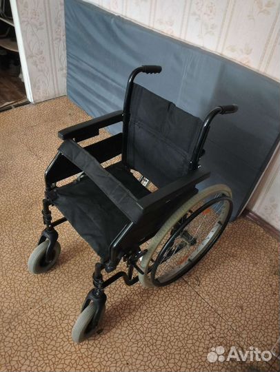 Инвалидная коляска