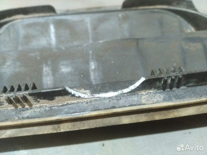 Клапан вентиляции багажника задний Ford Focus 2