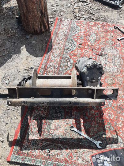 Продам лебедку на ЗИЛ 131