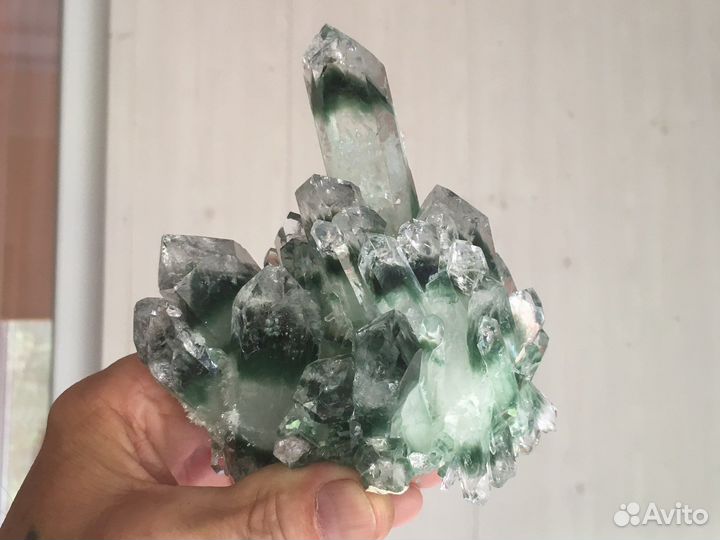 Продается шикарный кварц