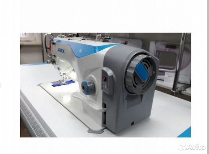 Промышленная швейная машина Jack JK-F4 со столом