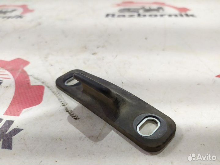 Ограничитель двери Mercedes Vito W639 2.1D 2006