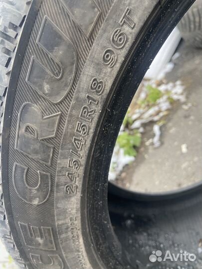 Bridgestone Ice Cruiser 7000 245/45 R18