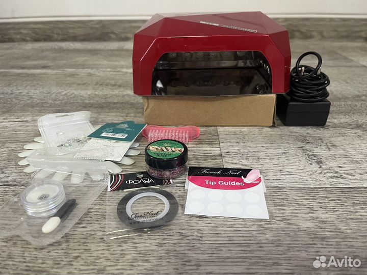 Лампа для гель лака + аксессуары для ногтей