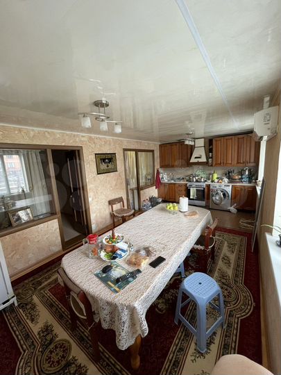 4-к. квартира, 77 м², 1/5 эт.