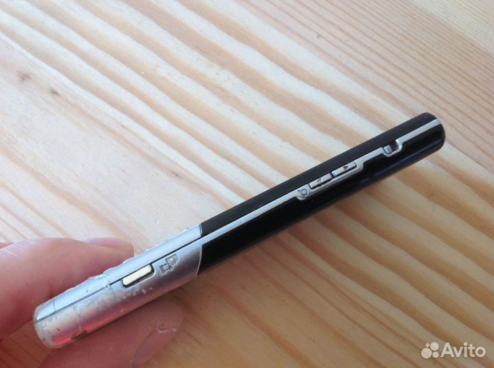 Sony Ericsson T700