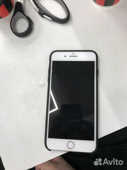 iPhone 8 Plus, 64 ГБ
