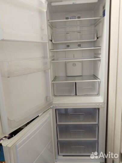 Холодильник Indesit б/у