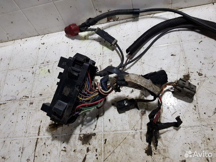 Блок предохранителей подкапотный Daihatsu Cuore