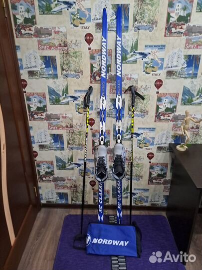 Детский лыжный комплект