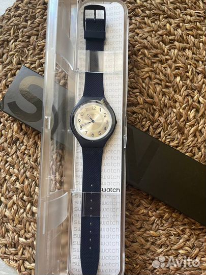 Оригинальные наручные часы Swatch skin svun101