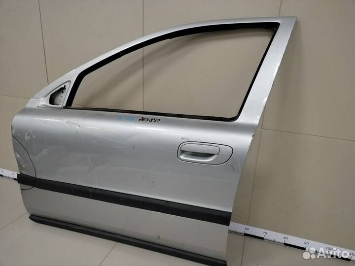 Дверь передняя левая Volvo V70