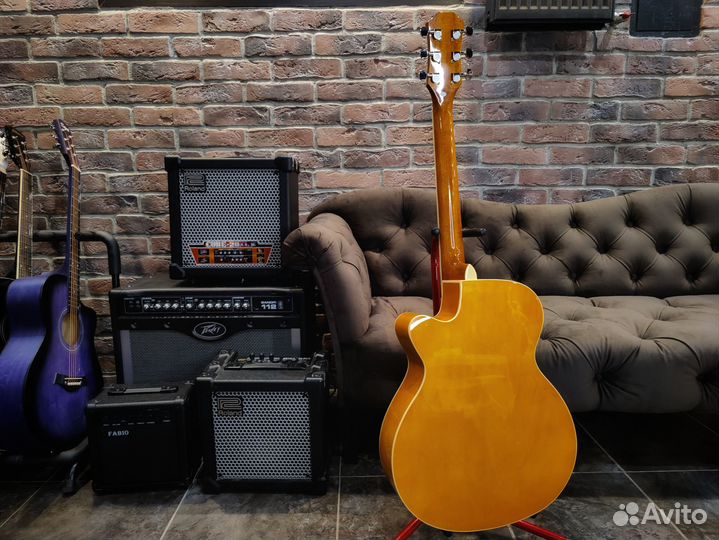 Акустическая Гитара (красное дерево)