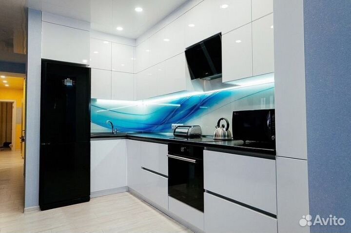 Кухня белая глянцевая