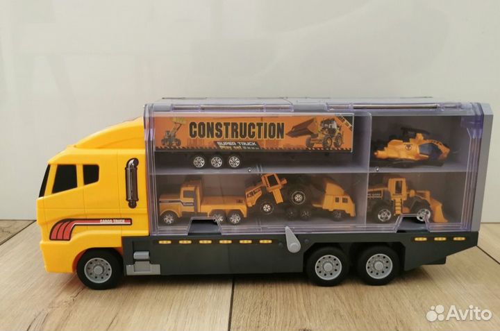 Набор машинок