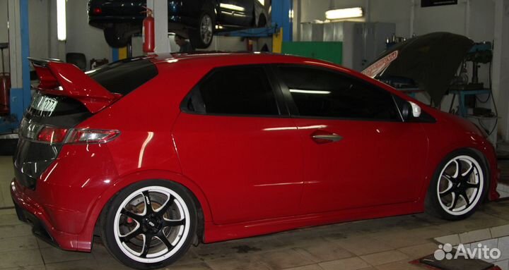 Спойлер mugen Honda Civic 8 5D