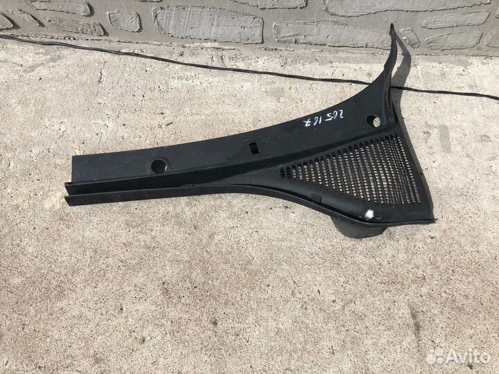 Жабо левая Skoda Octavia A7