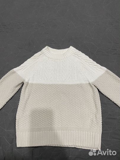 Свитер женский