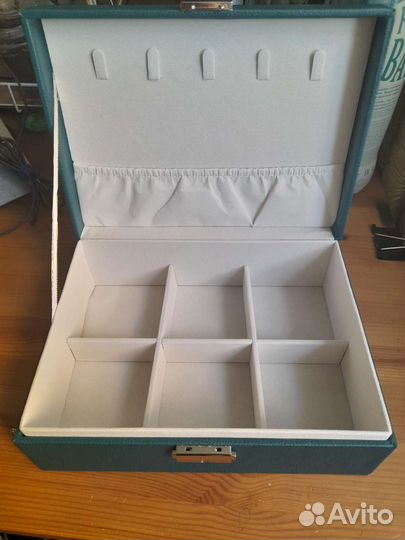 Шкатулка для украшений