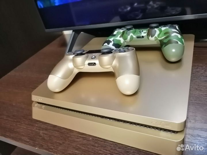 Sony PlayStation 4 Slim Gold Edition