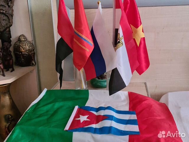 Флаги разных стран