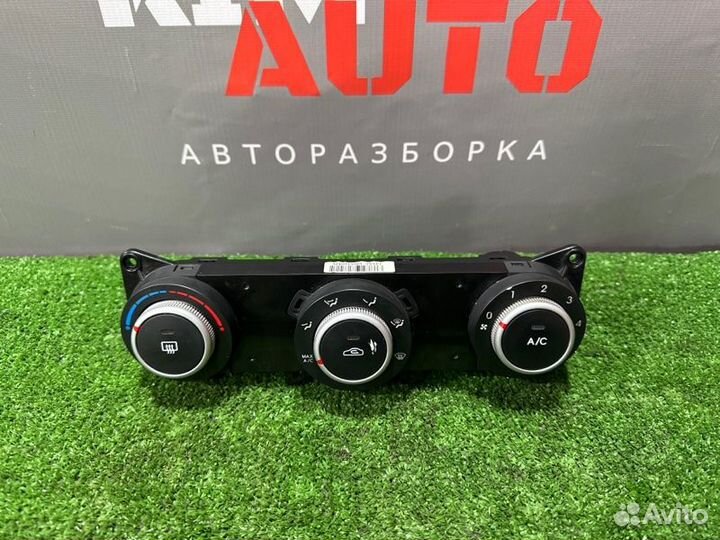 Блок управления отопителем и кондиционером Kia