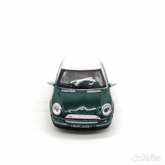 Модель автомобиля Schuco New Mini Cooper 1:87