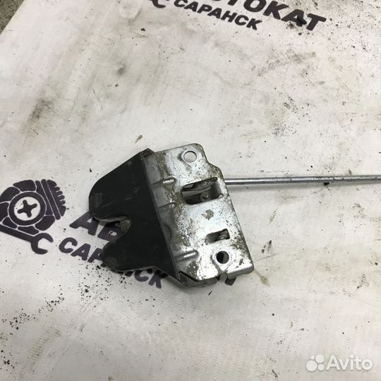 Замок багажника Mitsubishi Lancer C63A