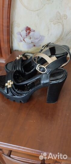 Босоножки женские размер 37