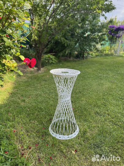 Подставка для цветов напольная