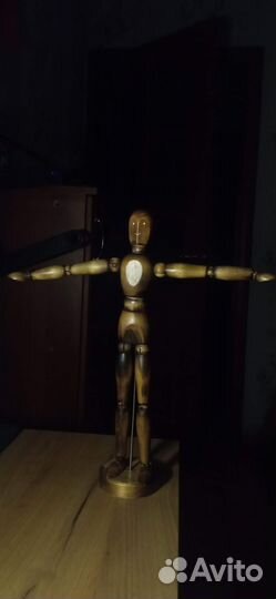 Деревянный шарнирный манекен