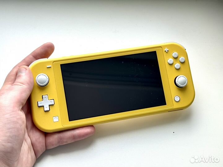 Nintendo Switch Lite Yellow