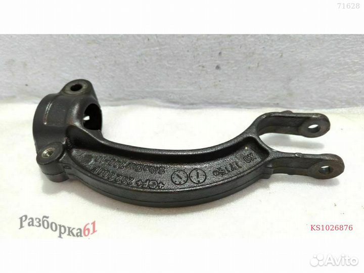 Кронштейн амортизатора audi A5 8T