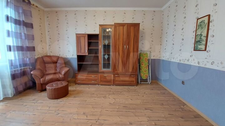 2-к. квартира, 65 м², 8/8 эт.