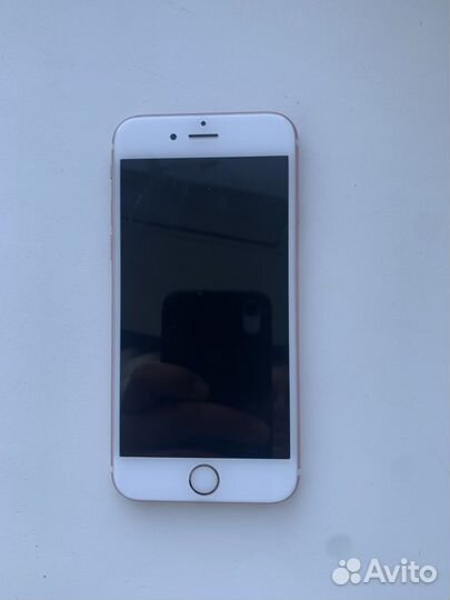 Телефон iPhone 6s
