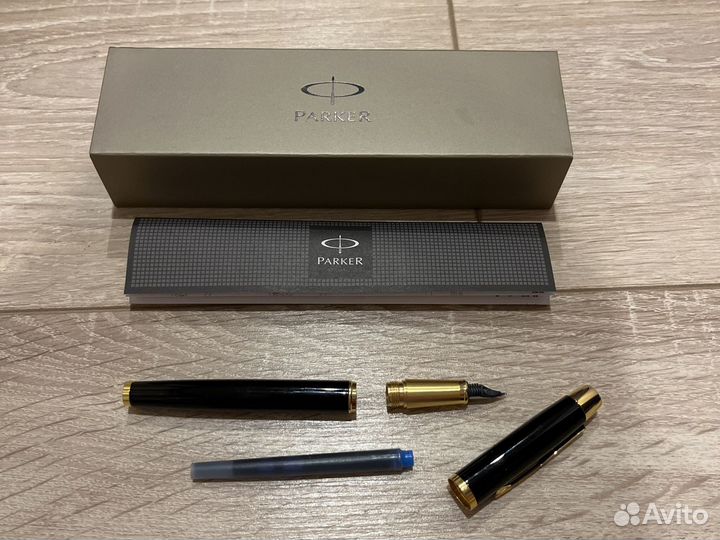 Перьевая ручка parker