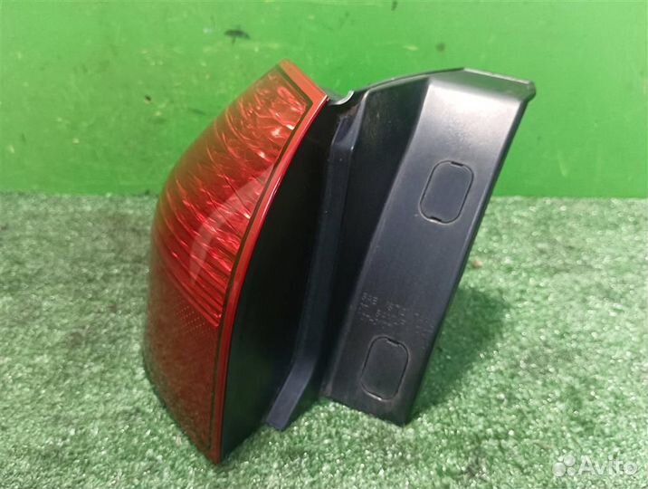 Фонарь задний наружный левый Subaru Tribeca WX 20