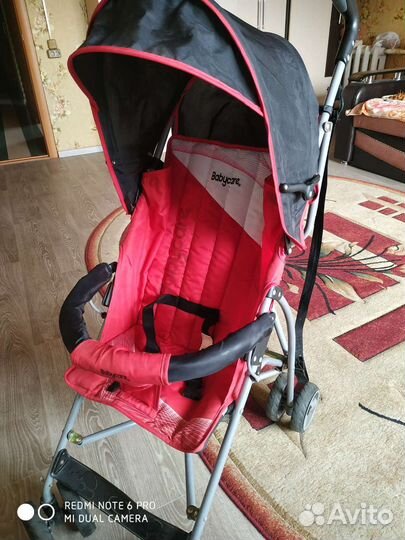 Прогулочная коляска трость