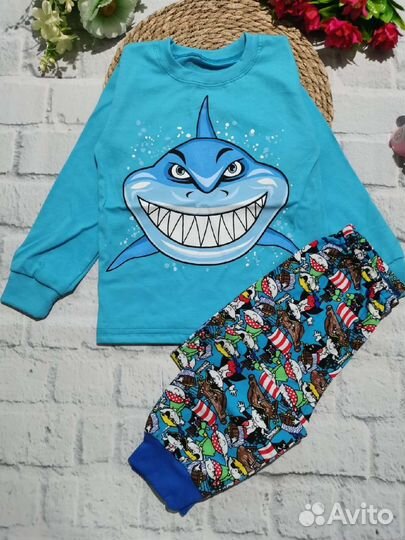 Комплект пижам на мальчика 104