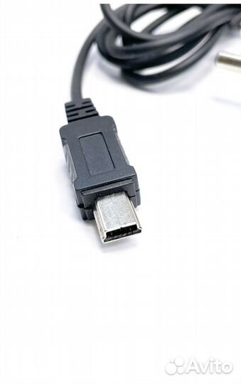 Сетевое зарядное устройстводля Motorola V3