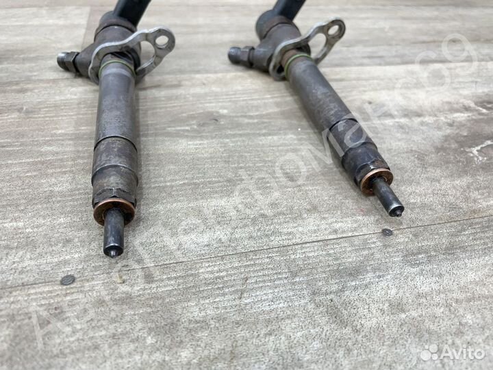 Форсунка топливная Volvo XC60 XC90 XC70 S80 S60