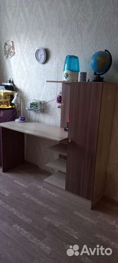 Письменный стол