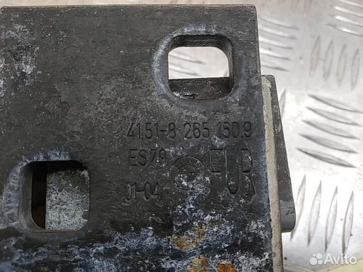 Петля двери передней правой верхняя BMW 5-Series/M