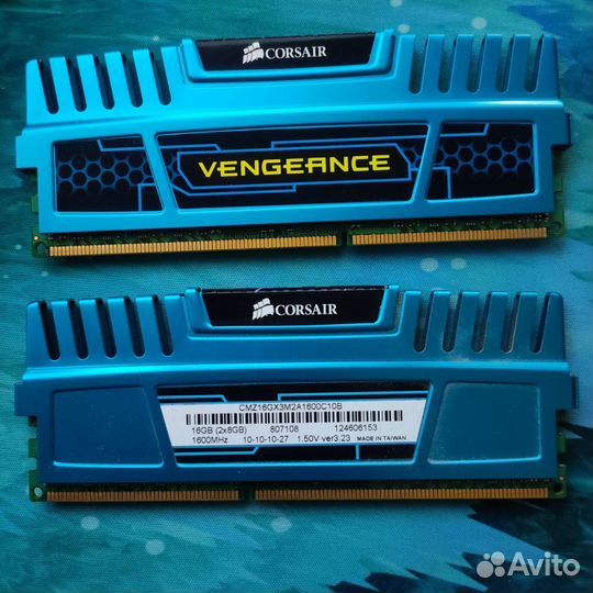 Corsair vengeance ddr3 1600mhz 2 по 8gb