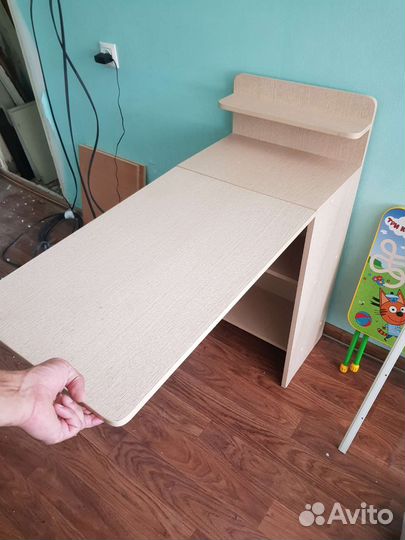 Маникюрный стол складной бу