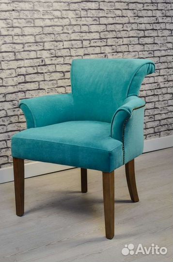 Мягкий стул со спинкой