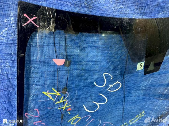 Лобовое стекло на toyota C-HR ZYX10 2zrfxe