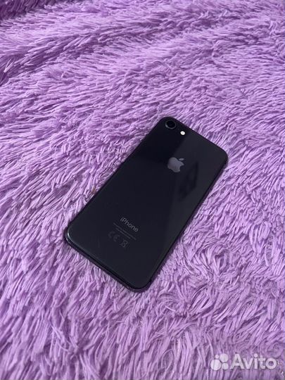 iPhone 8, 64 ГБ